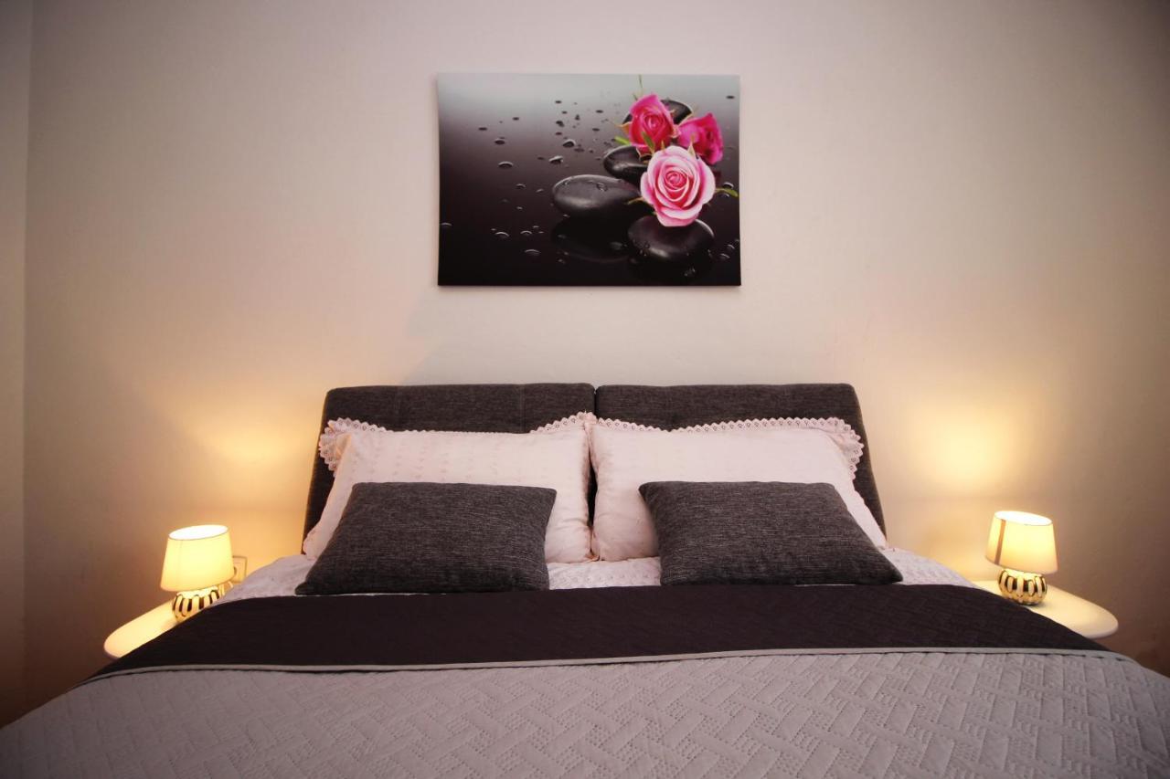 Apartment Zara ภายนอก รูปภาพ